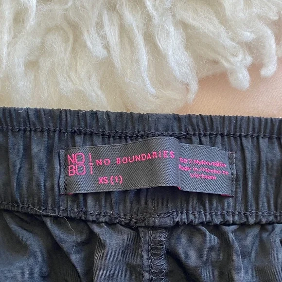 Junior Black Cargo  parachute pants - Picture 6 of 6